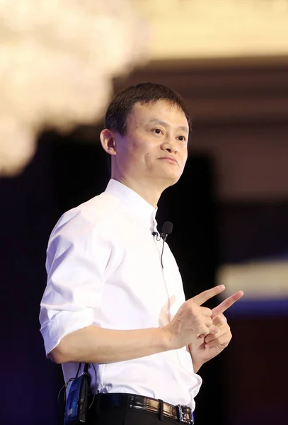 Джек Або Голова Китайської Електронної Комерції Гігант Алібаба Групи Говорить — стокове фото