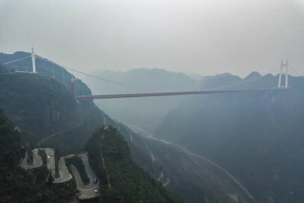 Uma Vista Aérea Ponte Aizhai Uma Ponte Suspensa Baotou Maoming — Fotografia de Stock