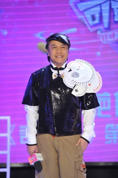 Taiwanese Host Kevin Tsai Vormt Tijdens Een Persconferentie Voor Talkshow — Stockfoto