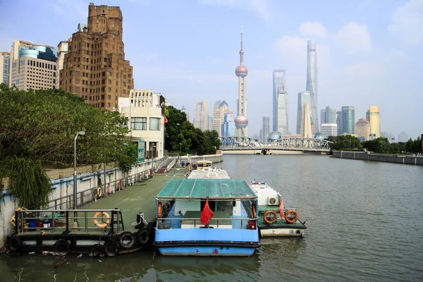 File View Waibaidu Bridge Suzhou Creek Pudong Lujiazui Financial District — стоковое фото
