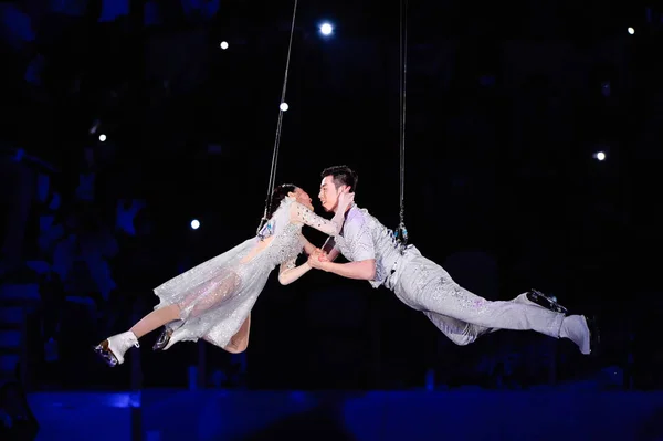 Entertainers Presteren Tijdens Openingsceremonie Voor Isu Wereldkampioenschappen Kunstschaatsen 2015 Shanghai — Stockfoto