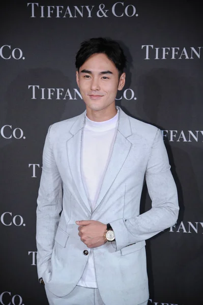 Actor Taiwanés Ethan Juan Posa Mientras Llega Para Nuevo Evento — Foto de Stock