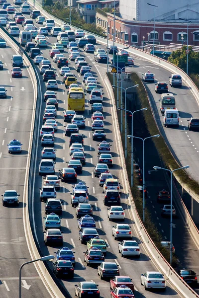 Masses Vehicles Move Slowly Traffic Jam Yan Road Elevated Highway — Stock Photo, Image