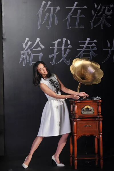 Chinese Actrice Tang Wei Vormt Tijdens Een Persconferentie Voor Haar — Stockfoto