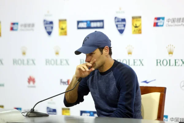 Roger Federer Della Svizzera Reagisce Una Conferenza Stampa Dopo Essere — Foto Stock