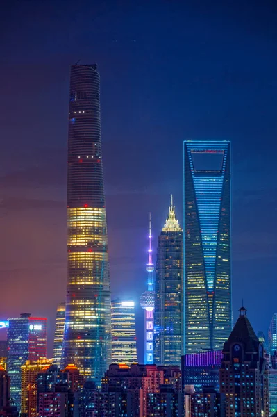 Vista Nocturna Del Distrito Financiero Lujiazui Con Torre Shanghái Izquierda —  Fotos de Stock