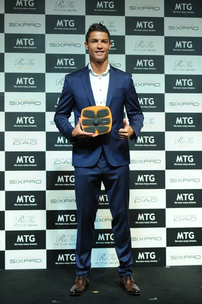 Portugees Voetbal Superster Cristiano Ronaldo Vormt Tijdens Een Promotioneel Evenement — Stockfoto