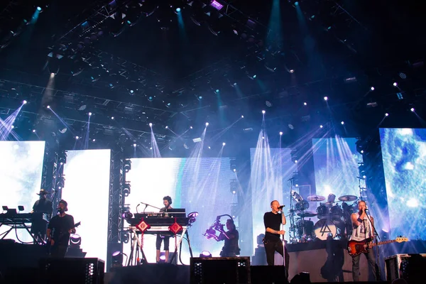 Des Membres Groupe Rock Américain Linkin Park Produisent Lors Concert — Photo