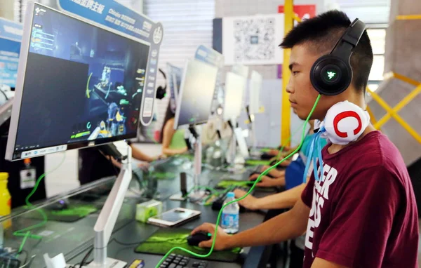 Látogatók Online Játszani Során Kína Digitális Entertainment Expo Ismert Mint — Stock Fotó