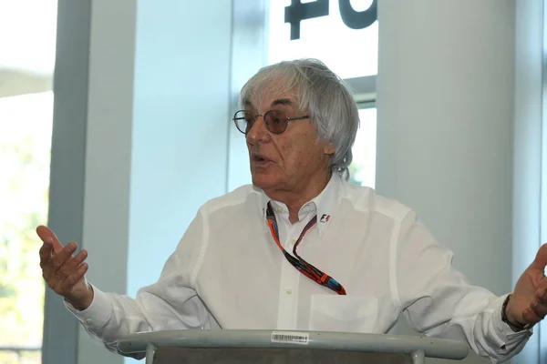 Bernie Ecclestone Director Ejecutivo Del Grupo Fórmula Habla Una Entrevista —  Fotos de Stock