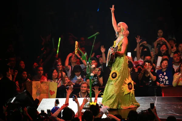 Amerikanische Sängerin Katy Perry Tritt Auf Dem Shanghai Konzert Ihrer — Stockfoto