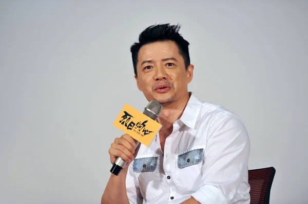 2015年8月19日 中国演员段一红在中国北京为他的新片 举办的宣传活动上发表演讲 — 图库照片