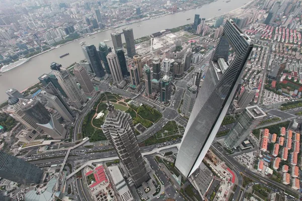 Esta Foto Tomada Desde Torre Shanghai Construcción Muestra Una Vista —  Fotos de Stock