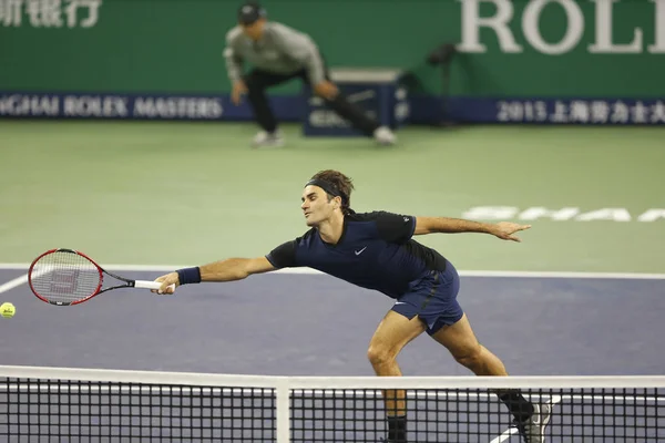 Roger Federer Svájc Visszatér Egy Lövés Albert Ramos Vinolas Spanyolország — Stock Fotó