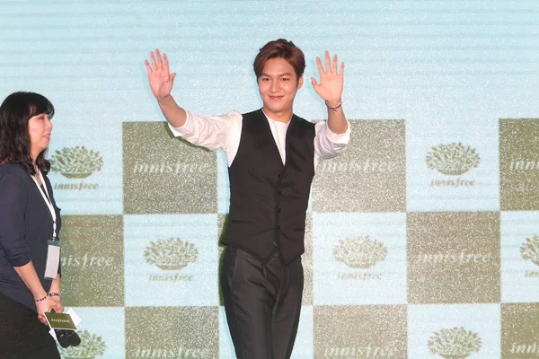 Cantante Actor Surcoreano Lee Min Saluda Los Fans Evento Promocional —  Fotos de Stock