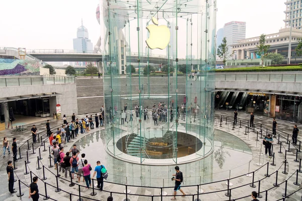 Kundene Står Kjøpe Apples Iphone Pluss Smarttelefoner Apple Store Lujiazui – stockfoto