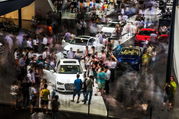 Bezoekers Menigte Stand Van Audi Tijdens Een Auto Tentoonstelling Shenzhen — Stockfoto