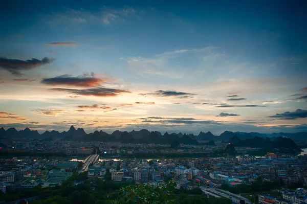 Pohled Domy Podél Řeky Guilin City Jižní Čínský Autonomní Region — Stock fotografie