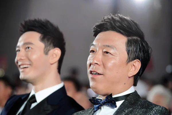 Chinesische Schauspieler Huang Xiaoming Links Und Huang Bei Der Verleihung — Stockfoto
