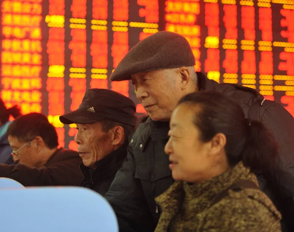 Çinli Yatırımcılar Hisse Hisse Senedi Endeksleri Fiyatları Fiyatı Yükselen Kırmızı — Stok fotoğraf