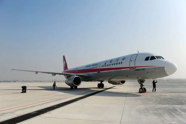 File Sík Szecsuán Airlines Landol Yangzhou Taizhou Repülőtér Yangzhou Város — Stock Fotó