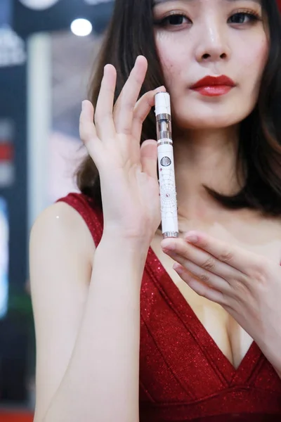 2015년 23일 베이징에서 제1회 베이징 얼라이언스 엑스포 Vape China Expo — 스톡 사진