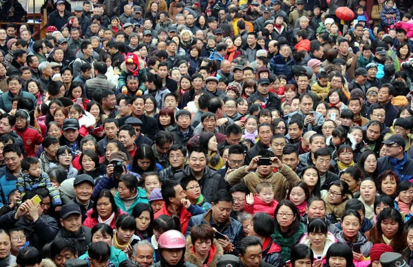 Туристы Толпятся Древней Улице Шаньтан Время Китайского Лунного Новогоднего Праздника — стоковое фото