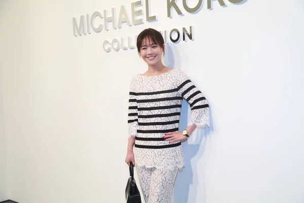 Attrice Cinese Sandra Sichun Partecipa Alla Sfilata Moda Michael Kors — Foto Stock