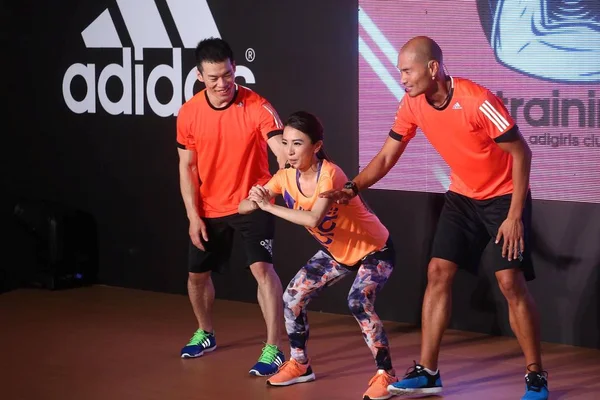 Hebe Tien Taiwanese Girl Group Center Exercises Promotional Event Adidas — Stock Photo, Image