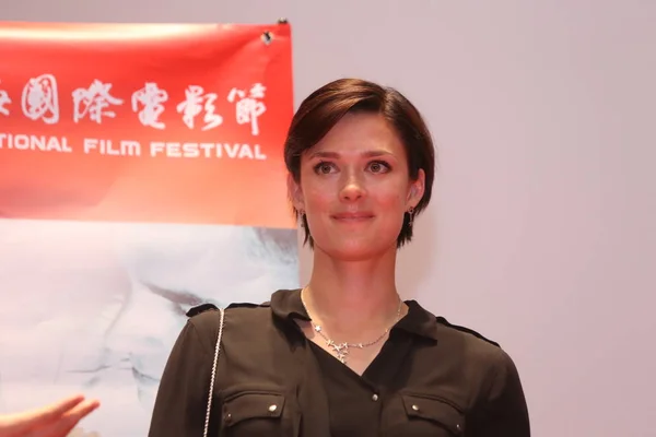 フィンランド アウト フィンランドの女優クリスタ Kosonen 上海国際映画祭 上海に 2015 日の間に彼女の映画 助産師 の記者会見でポーズ — ストック写真
