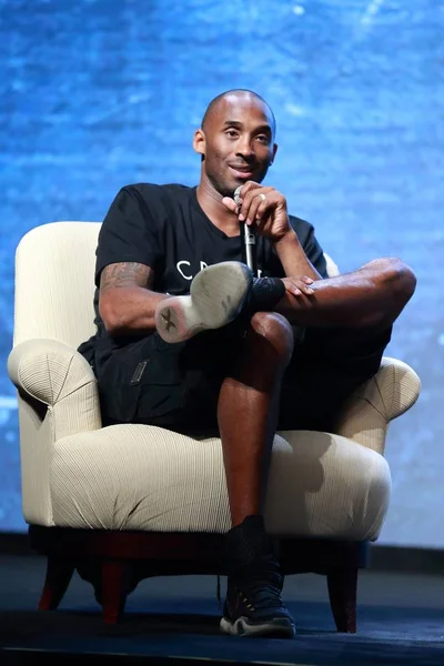 Superstar Basket Amerika Kobe Bryant Menghadiri Konferensi Pers Untuk Mendukung — Stok Foto