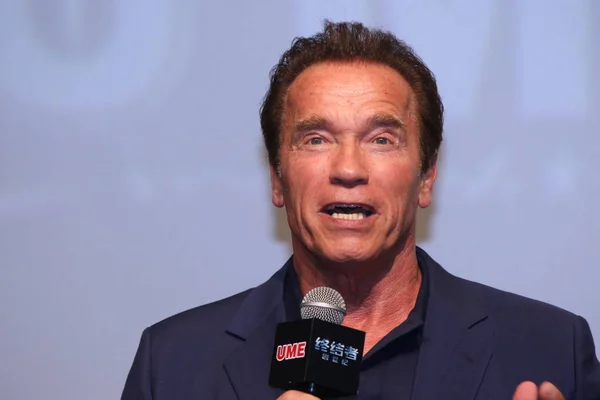 Attore Americano Arnold Schwarzenegger Parla Durante Una Prima Del Suo — Foto Stock