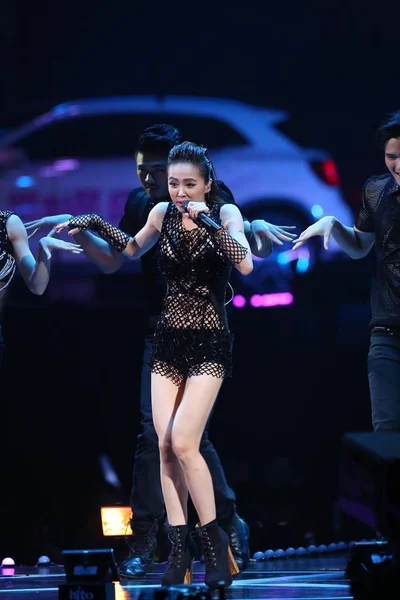 Taiwanees Zangeres Jolin Tsai Presteert Tijdens 2015 Hit Music Awards — Stockfoto