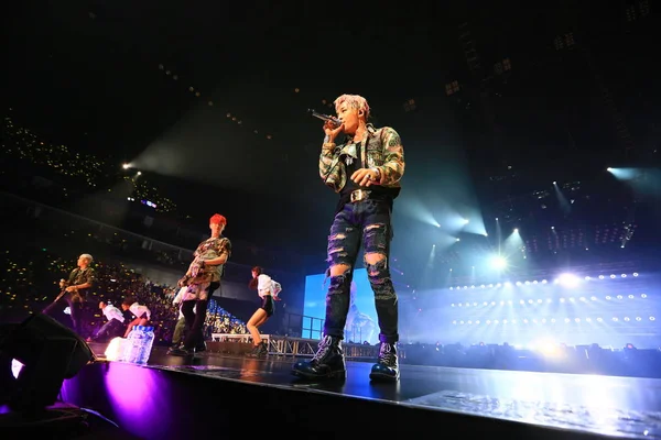 Membrii Grupului Sud Coreean Băieți Bigbang Cântă Timpul Concertului Bigbang — Fotografie, imagine de stoc