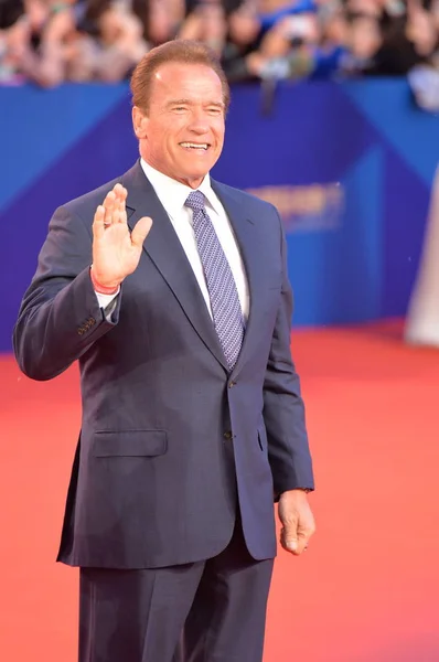 American Actor Arnold Schwarzenegger Waves Red Carpet 5Th Beijing International — Stock Photo, Image