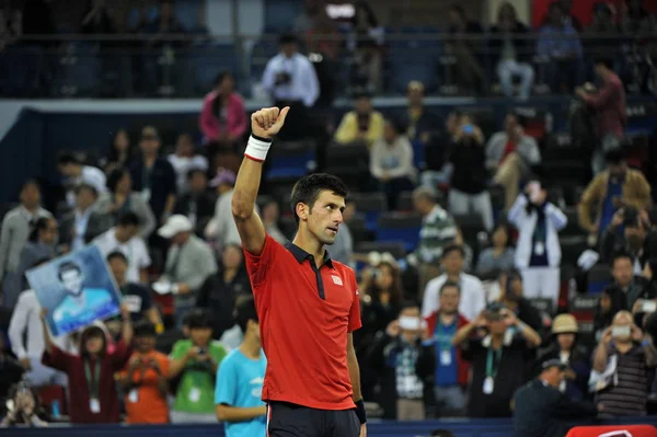 Novak Djokovic Van Servië Reageert Het Verslaan Van Bernard Tomic — Stockfoto