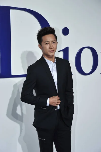 Chinese Singer Actor Han Geng Poses Arrives Dior Spring Summer — Stock Photo, Image