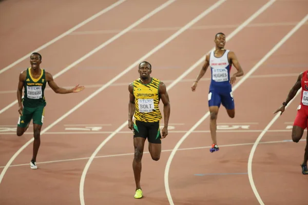Usain Bolt Della Giamaica Seconda Sinistra Taglia Traguardo Vincere Finale — Foto Stock