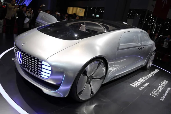 015 Luxury Motion Concept Car Mercedes Benz Display 16Th Shanghai — 图库照片