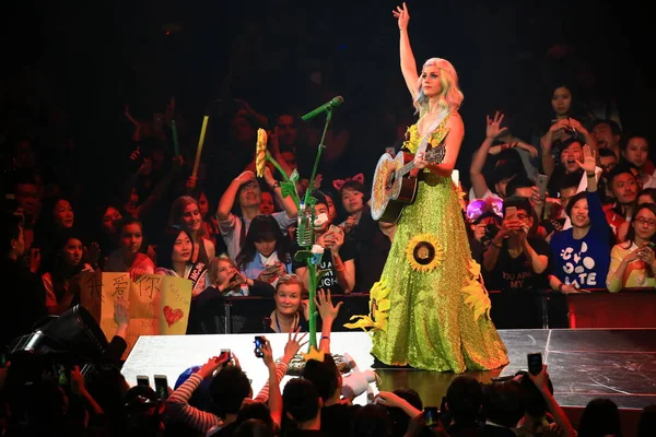 Cantante Estadounidense Katy Perry Actúa Concierto Shanghai Prismatic World Tour — Foto de Stock