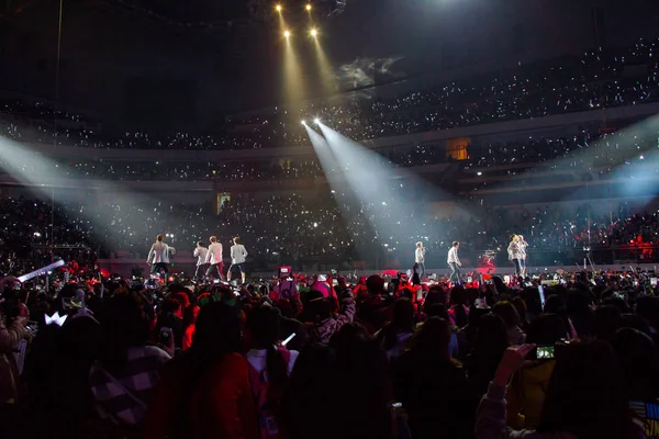 Çin Güney Kore Exo Gerçekleştirir Nanjing Konser Sırasında Onun Ikinci — Stok fotoğraf
