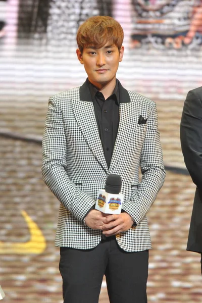 Cantante Surcoreana Kangta Ahn Chil Hyun Posa Estreno Del Reality — Foto de Stock