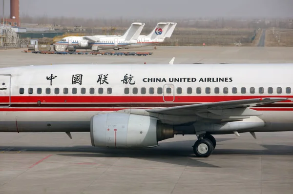 Egy Sugárhajtású Repülőgép Kína United Airlines Cua Látható Chongqing Jiangbei — Stock Fotó