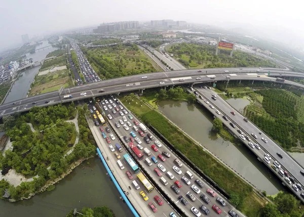 Flygfoto Över Massor Fordon Trafikstockning Motortrafikled Semester Labor Day Wenzhou — Stockfoto