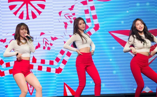 Membros Girl Group Sul Coreano Fiestar Cantam Dançam Durante Seu — Fotografia de Stock