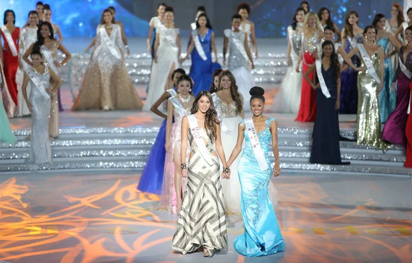 Tävlande Går Miss World Finalen Sanya City Södra Kina Hainan — Stockfoto