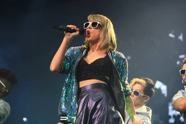 Zangeres Taylor Swift Voert Tijdens Haar Concert World Tour 1989 — Stockfoto