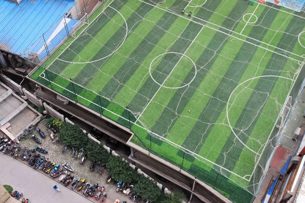 Vista Campo Fútbol Azotea Edificio Oficinas Dos Pisos Ciudad Zhengzhou — Foto de Stock