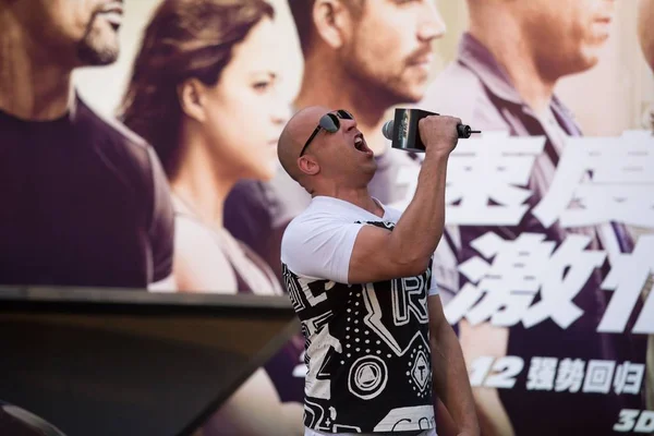 Attore Americano Vin Diesel Grida Mentre Arriva Evento Anteprima Suo — Foto Stock