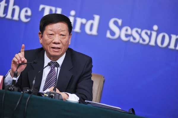 Yin Weimin Minister Zasobów Ludzkich Zabezpieczenia Społecznego Przemawia Konferencji Prasowej — Zdjęcie stockowe